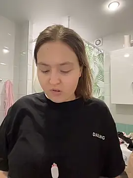 Snapshot of LixuryBaby chatting on February 23, 2026, 8:04 am LixuryBaby online show from February 23, 2026, 8:04 am