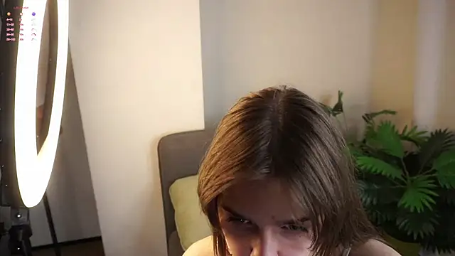 Snapshot of ClarineCasebolt chatting on April 28, 2026, 2:32 pm ClarineCasebolt online show from April 28, 2026, 2:32 pm
