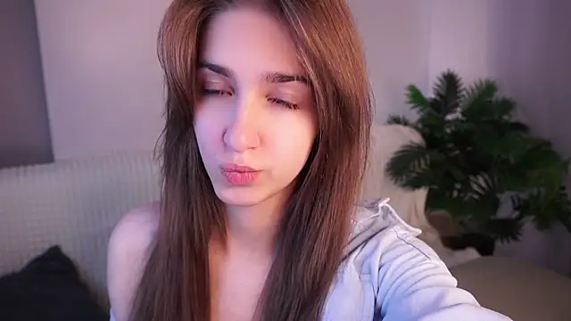Snapshot of ClarineCasebolt chatting on May 22, 2026, 4:32 am ClarineCasebolt online show from May 22, 2026, 4:32 am
