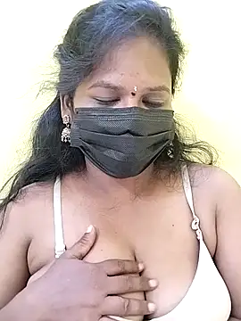 Snapshot of Tamil_Ramya_ chatting on April 1, 2026, 2:03 pm Tamil Ramya online show from April 1, 2026, 2:03 pm