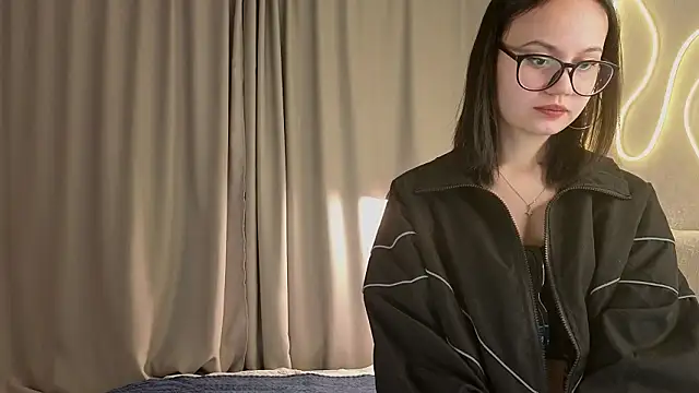 BeatrisRosel online show from February 20, 2026, 6:10 pm