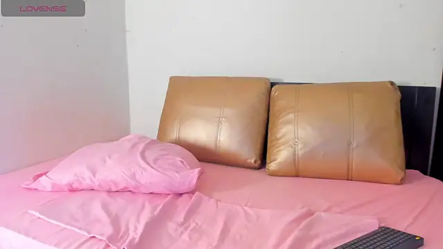 Mariana toress online show from March 20, 2026, 10:11 pm