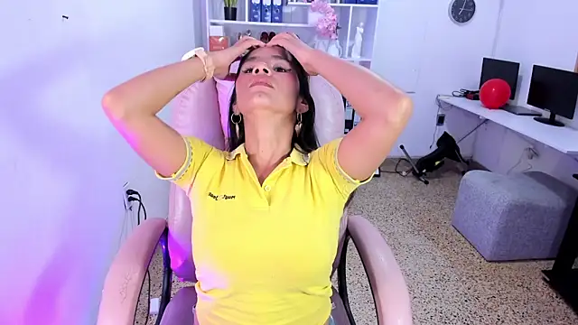 Emmy lollipop online show from February 19, 2026, 6:27 pm