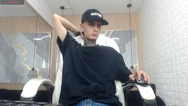 Snapshot of benjamin_anthony chatting on May 23, 2026, 9:03 pm benjamin anthony online show from May 23, 2026, 9:03 pm