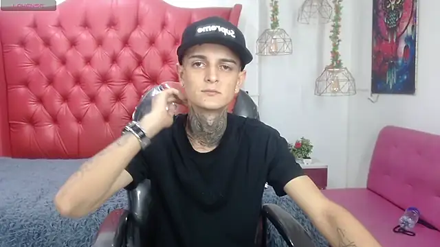 Snapshot of benjamin_anthony chatting on April 24, 2026, 3:41 am benjamin anthony online show from April 24, 2026, 3:41 am