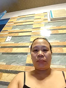Snapshot of squirtshantal chatting on April 8, 2026, 9:33 am squirtshantal online show from April 8, 2026, 9:33 am