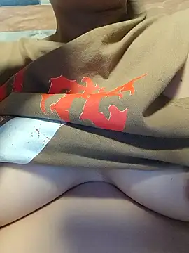 Snapshot of squirtshantal chatting on November 21, 2025, 1:10 pm squirtshantal online show from November 21, 2025, 1:10 pm