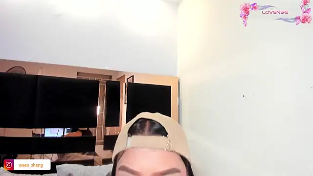 Snapshot of ween_sheng_ chatting on June 10, 2026, 5:14 pm ween sheng online show from June 10, 2026, 5:14 pm