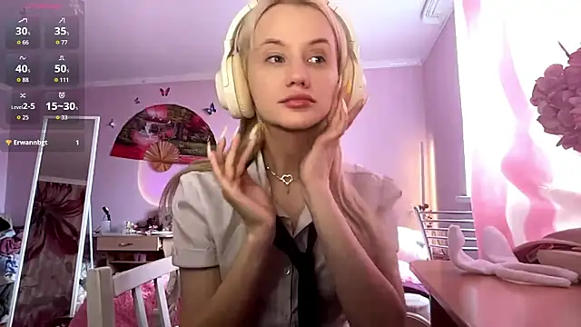 Snapshot of MelissaZaria chatting on May 17, 2026, 7:41 am MelissaZaria online show from May 17, 2026, 7:41 am