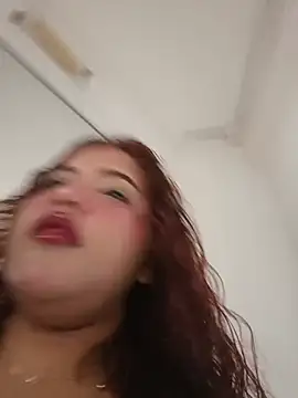 Snapshot of VanessaLanz chatting on June 6, 2026, 12:10 pm VanessaLanz online show from June 6, 2026, 12:10 pm