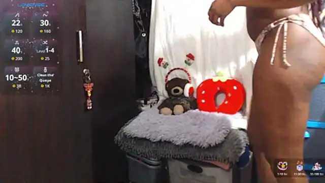 alanalaurent15 online show from March 19, 2026, 2:00 am