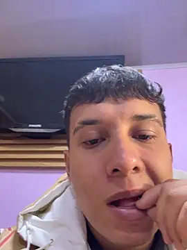 Jhony rayder online show from February 15, 2026, 8:41 pm