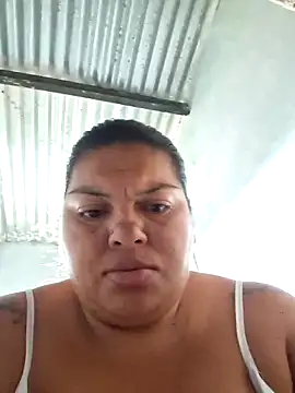 Snapshot of Juli_Powl chatting on May 17, 2026, 12:49 pm Juli Powl online show from May 17, 2026, 12:49 pm