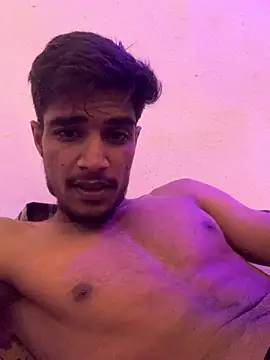 Snapshot of kaushikhotty chatting on May 5, 2026, 11:08 pm kaushikhotty online show from May 5, 2026, 11:08 pm
