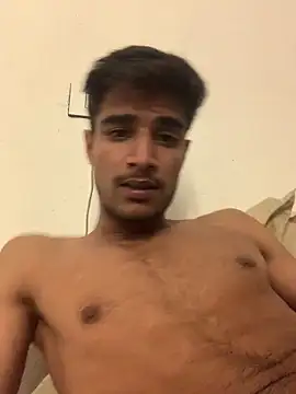Snapshot of kaushikhotty chatting on May 10, 2026, 6:43 pm kaushikhotty online show from May 10, 2026, 6:43 pm