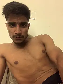 Snapshot of kaushikhotty chatting on April 20, 2026, 7:37 pm kaushikhotty online show from April 20, 2026, 7:37 pm