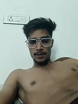 Snapshot of kaushikhotty chatting on May 30, 2026, 7:41 pm kaushikhotty online show from May 30, 2026, 7:41 pm