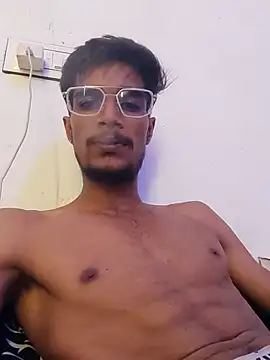 Snapshot of kaushikhotty chatting on July 8, 2026, 4:40 pm kaushikhotty online show from July 8, 2026, 4:40 pm