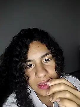 RizHoney online show from February 12, 2026, 12:16 pm