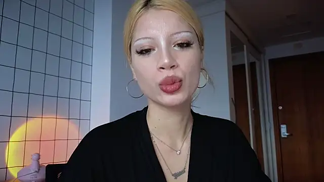 Snapshot of qualitybab chatting on February 16, 2026, 8:07 pm qualitybab online show from February 16, 2026, 8:07 pm