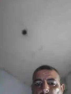 Snapshot of cobrosdepagos chatting on May 17, 2026, 3:50 am cobrosdepagos online show from May 17, 2026, 3:50 am