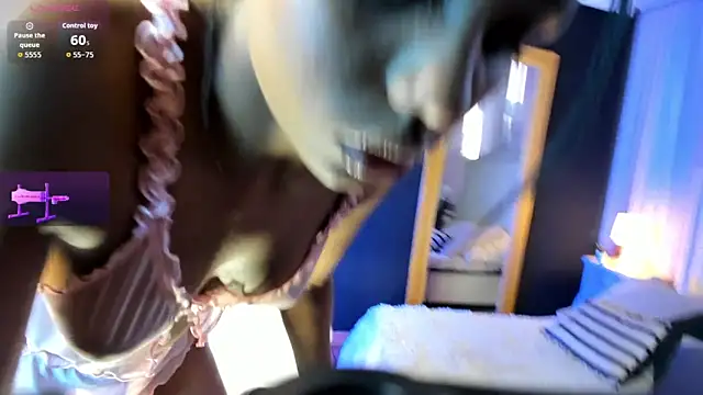 Snapshot of madii_lenon chatting on April 13, 2026, 8:24 pm madii lenon online show from April 13, 2026, 8:24 pm