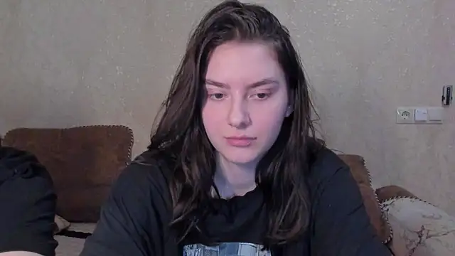 love lina muuur online show from February 20, 2026, 10:28 am