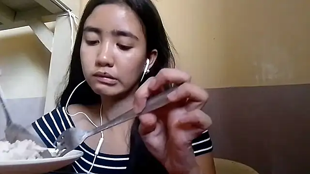 RessieAshcroft online show from February 26, 2026, 7:19 am