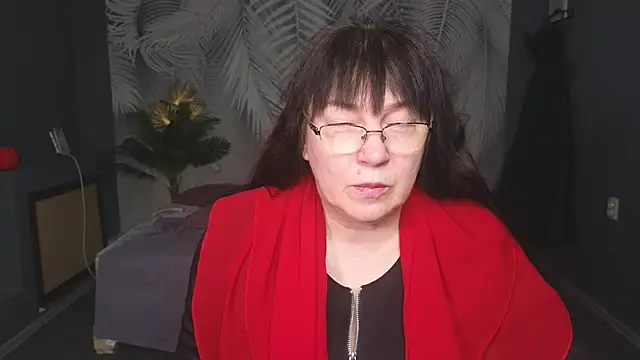 Tori Twirl online show from February 25, 2026, 6:57 am