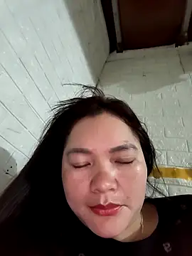 lethi0099 online show from April 1, 2026, 5:54 pm