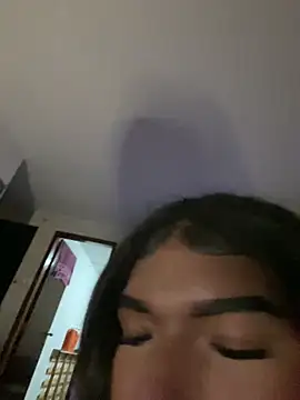 Snapshot of lulusexyy chatting on April 15, 2026, 9:37 pm lulusexyy online show from April 15, 2026, 9:37 pm