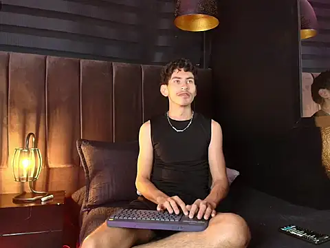 skinny jean  online show from March 5, 2026, 11:21 pm