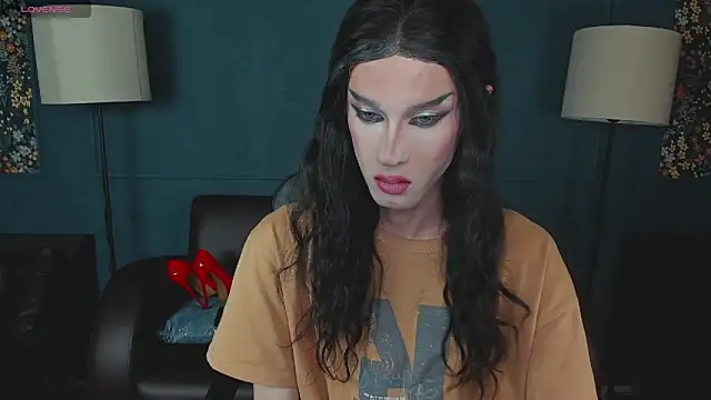 MadisonEsprit online show from March 25, 2026, 10:14 am