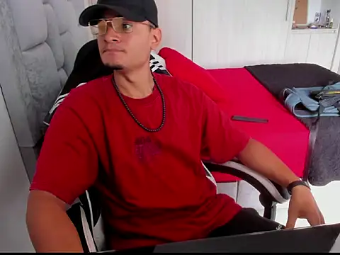 FredericSloan online show from February 22, 2026, 4:52 pm