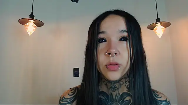 Snapshot of alien_eyes09 chatting on February 24, 2026, 2:12 am alien eyes09 online show from February 24, 2026, 2:12 am