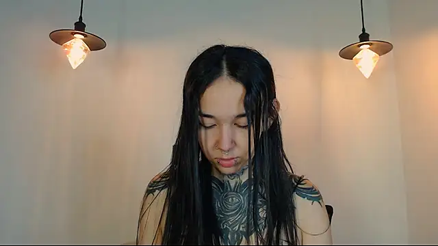 Snapshot of alien_eyes09 chatting on February 27, 2026, 2:23 am alien eyes09 online show from February 27, 2026, 2:23 am