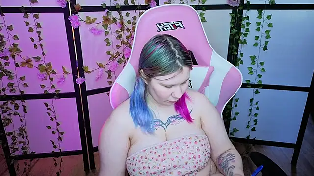 kitsune little online show from May 31, 2026, 12:33 pm