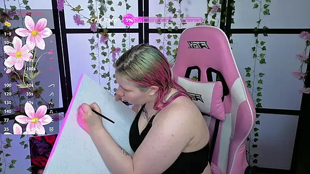 kitsune little online show from April 9, 2026, 12:33 pm