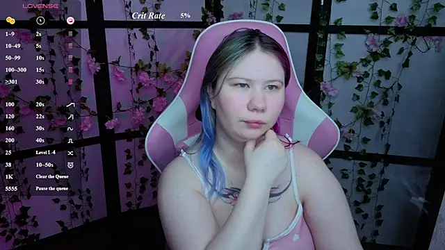 Snapshot of kitsune_little chatting on June 18, 2026, 11:32 pm kitsune little online show from June 18, 2026, 11:32 pm