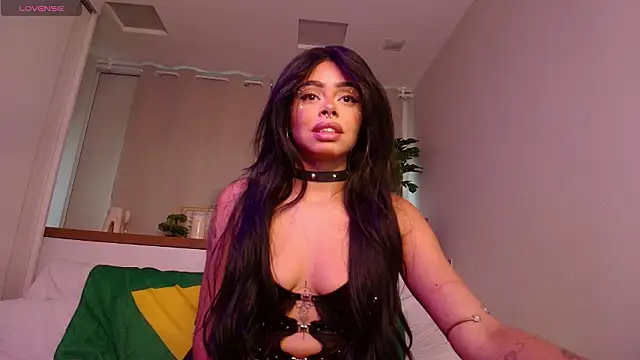 Snapshot of Pauline_Clark chatting on March 10, 2026, 7:18 pm Pauline Clark online show from March 10, 2026, 7:18 pm