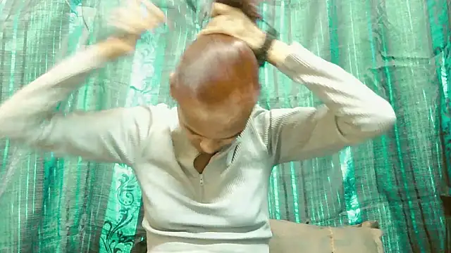 Snapshot of SassyXindian chatting on April 15, 2026, 5:13 am SassyXindian online show from April 15, 2026, 5:13 am