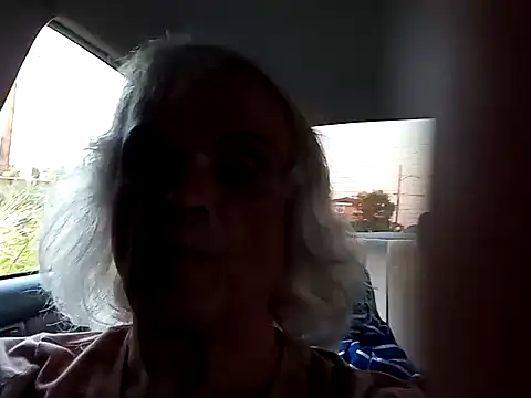 Snapshot of dustbunny64 chatting on May 2, 2026, 2:17 am dustbunny64 online show from May 2, 2026, 2:17 am
