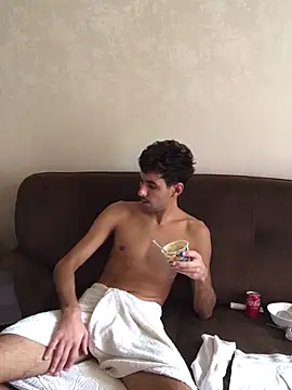 Snapshot of fabianmyst chatting on February 25, 2026, 5:40 am fabianmyst online show from February 25, 2026, 5:40 am