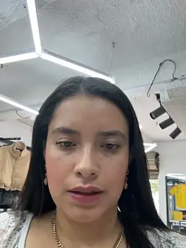 Snapshot of Miss_Bella_Flame chatting on July 18, 2026, 3:42 pm Miss Bella Flame online show from July 18, 2026, 3:42 pm