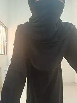 aminaa  online show from July 11, 2026, 7:14 pm