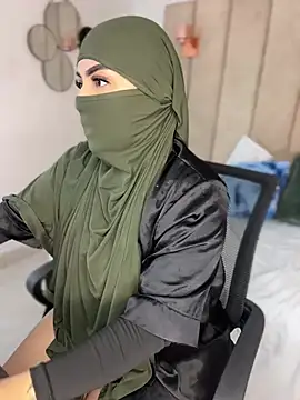 Snapshot of rashaaa_ chatting on February 13, 2026, 7:03 pm rashaaa online show from February 13, 2026, 7:03 pm