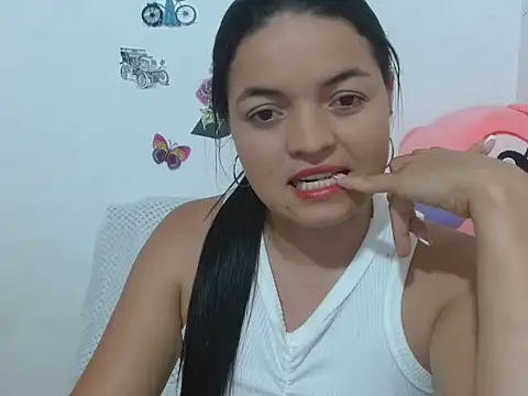 Snapshot of sweett_2026 chatting on July 22, 2026, 1:51 am sweett 2026 online show from July 22, 2026, 1:51 am