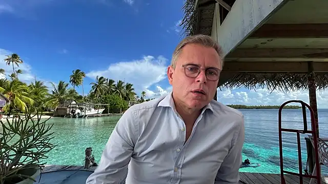 stephcmoi007 online show from April 10, 2026, 8:43 am