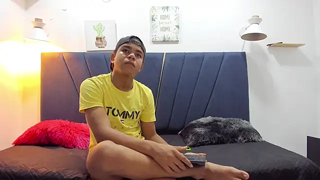 kleiver cum18 online show from February 28, 2026, 1:44 pm