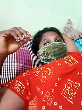 Snapshot of tamilkaviya431 chatting on April 18, 2026, 5:21 am tamilkaviya431 online show from April 18, 2026, 5:21 am